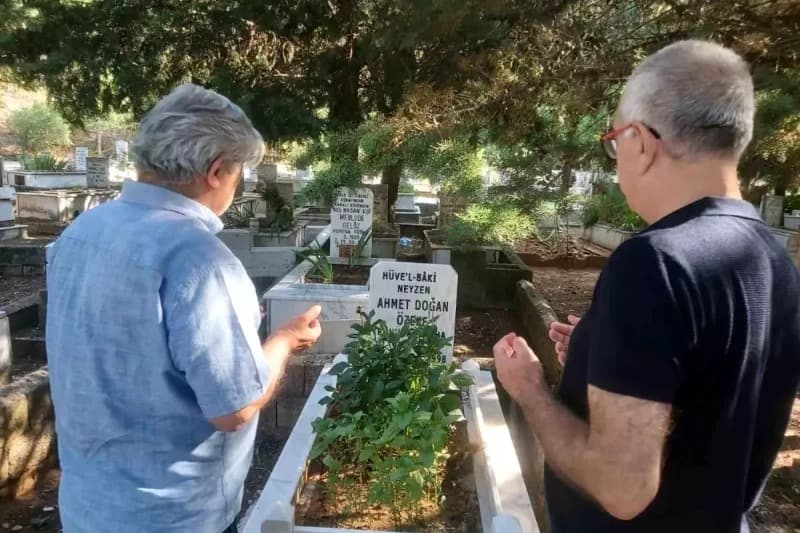 YAZARLAR BİRLİĞİ ÖZEKE'Yİ UNUTMADI 