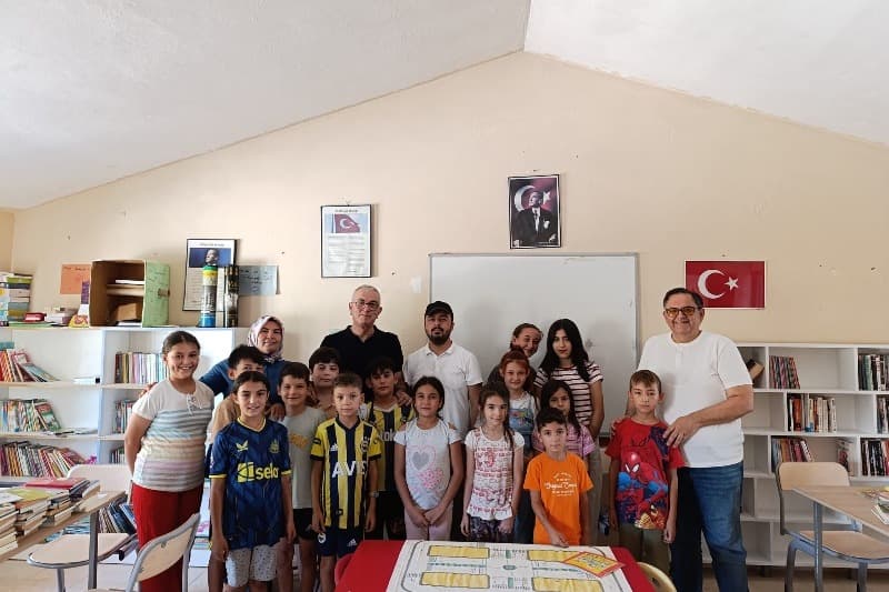 ÖĞRENCİLERDEN TARİHİ BULUŞMA