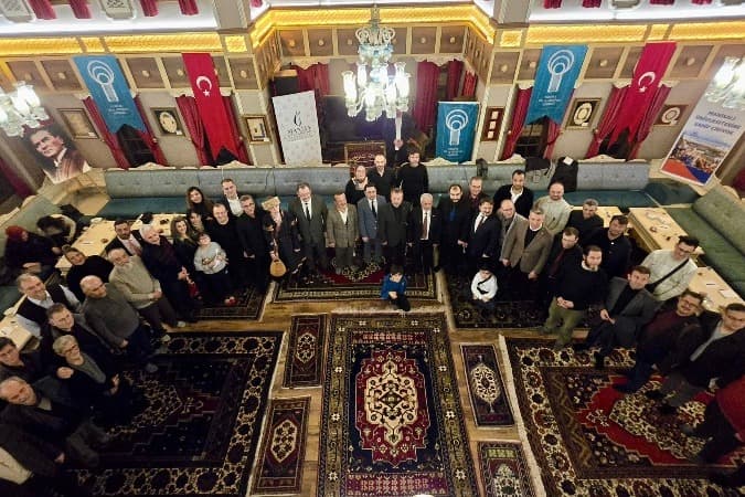 MANİSALI ÜNİVERSİTESİNE SAHİP ÇIKIYOR